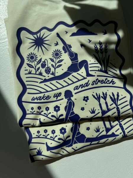 Koszulka damska oversize Wake Up & Stretch x JeDynie butter yellow